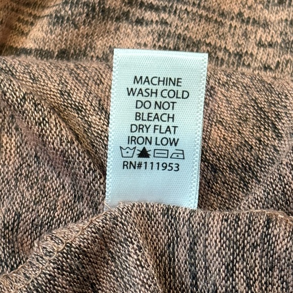 Active USA Salmon/Gray Heather Keyhole Neckline Tee - Picture 7 of 7